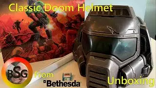Classic DOOM Helmet Collector's Bundle Unboxing