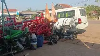 បងរុនបងស្រីមុំមកមើលគោយន្តថ្មីនៅស្រអែម