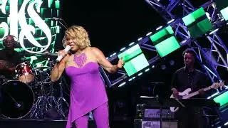 Thelma Houston 05-28-2022 - Motown Medley & 