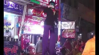 Funny Joker Khalid Tall Man any event Performance Multan | Stilt Walkers in Pakistan | خالد ٹال مین