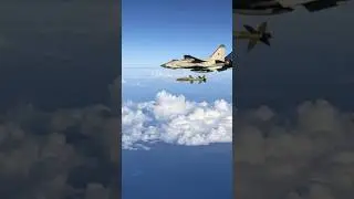 миг-31 выпустил Новую российскую ракету БУРЕВЕСТНИК #shorts #shortvideo #shot #viral