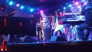 Condido Live sing Treasure with the Dtour Band