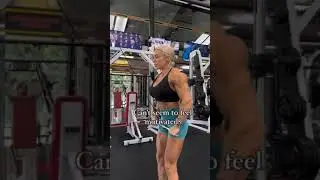 Female muscles #backworkout #fitgirl #fitnessmotivation #femalefitness #legday #gym #shorts