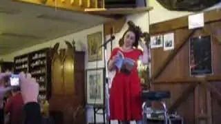 Jen Scharpen Reads 