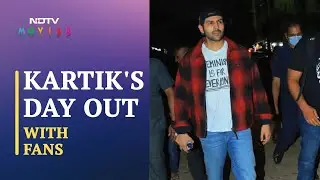 Kartik Aaryan Clicks Selfies With Fans