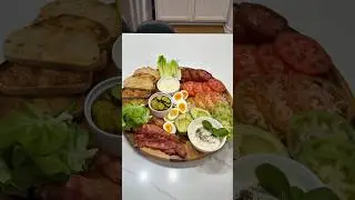 Build your own BLT night ! Easy lunch or dinner idea #dinnerideas #lunchideas #bltsandwich #shorts