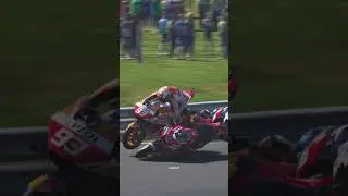 Diluar nalar! Marquez bisa selamat dari crash😱😱