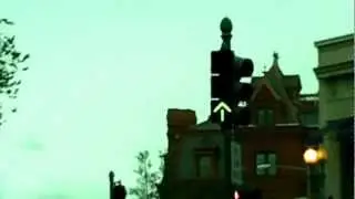 3M Straight Traffic Light (green up arrow)