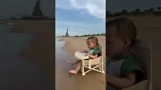 Em b&eacute; 1 tủi đi biển #beyeu #conyeu #baby #cuccung #cucumber #cucunabi #yeucon #yeuthuong