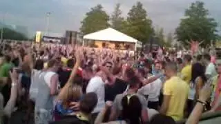 DAVE PEARCE AGAIN AT COLOURSFEST 2010