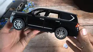 Mô hình xe Lexus LX570 tỷ lệ 1:24
