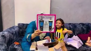 صحينا من النوم علي كرتونه كلها هدايا من الكويت ❤️🙈