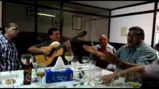 y yo quisiera decirle que la quiero¡
