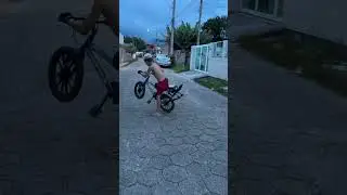 a meta agora &eacute; dar grau sem as rodinhas 🫣 #grau #bike #shots