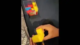 Unfold the maze cube