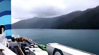 Interislander cook strait ferry crossing (with dolphins)