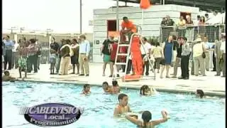 FLOATING POOL LADY, HUNTS POINT