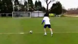 Chelsea FC Crossbar Challenge 08 - Avram Grant Takes One!