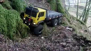 Absima Arktos 6x6       Einsatz der Seilwinde als Bergungswinde