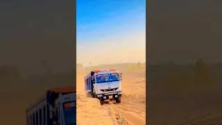 truck lover full speed 😱😭 #youtubeshorts #drivinglover #shortsviral #shortsfeed #respect #automobile