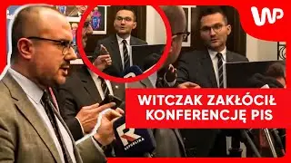 Witczak wchodzi na konferencję PiS. 