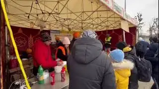 Langar on Poland-Ukraine BorderOur volunteers continue to serve hot meals & hot drinks (24 hours)