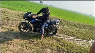 Aaj to Pulsar ko Nale mein Khuda Di 😱😖