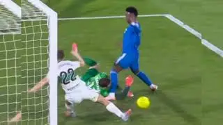 &iquest;es falta Vinicius a I&ntilde;aki Pe&ntilde;a gol 2:2 ? 