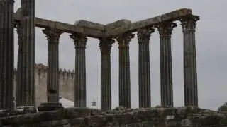 Templo de Diana do S&eacute;culo III em &Eacute;vora - Portugal