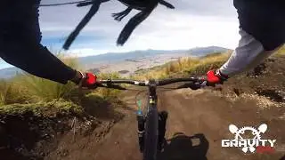 Riding My New Giant Trance in Telef&eacute;rico Quito Enduro MTB