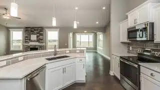 9156 Geanna Ct, West Des Moines, IA 50266