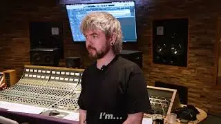Jacksepticeye aka Sean Mcloughlin going back to his roots playing drums