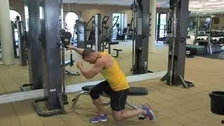 How to Lift Weights With a Knee Brace : Bodybuilding Tips