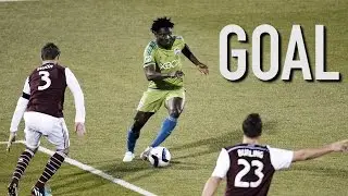 Goal | OBAFEMI MARTINS splits two defenders with PHENOMENAL first touch & finish
