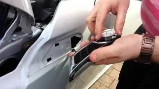 How to change side scuttles on MINI