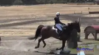 107XC Lauren Hansen on Corner Street SR Training Cross Country Woodside August 2016