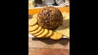 Рождественский сырный шарик