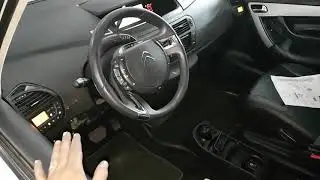 Luz de bateria do Citroen C4 Picasso não apaga