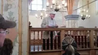Pinchas Gutter Sings in Medieval Synagogue in Poland