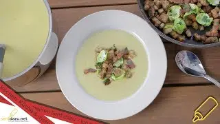 Rosenkohlsuppe I Rezept I Leckere einfache Suppe mit Rosenkohl und Topping