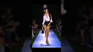 Models with best horse walk (gen-z)  #trending #fashion #model #shorts #runway #horsewalk