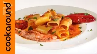 Paccheri con guazzetto di crostacei / Pasta scampi, astici, gamberi