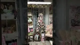 Mini SHE-SHED Tour - Christmas edition 😮 FULL She Shed tour linked In description😍 #shorts #sheshed