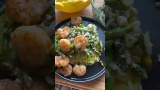 Fresh Asparagus Salad w/ Shrimp & Spaghetti Squash💚 #RD2BE #summersalad #summervibes #springrecipes