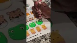 Royal icing transfers used for cupcake toppers #royalicing #royalicingtransfers #royalicingcookies