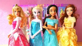 Barbie Doll Fashion Pink Passport Outfits💙Barbie Pink Passport Clothes Try On💙Four Disney Princesses