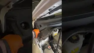 Toyota Auris 2018 window wiper motor replacement