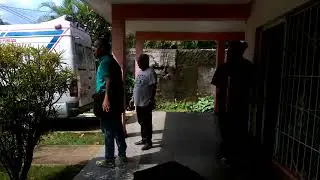 Anciana d 102 a&ntilde;os extra&iacute;da d su vivienda despu&eacute;s d vivir en ella por mas d 50 a&ntilde;os en atabey playa