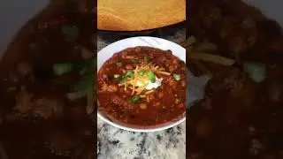 Warm & Cozy- Turkey Chili and Cornbread 🍽💕