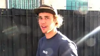 Justin Bieber Tells Paparazzo 
